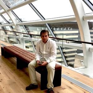 Meet your Posher, Cory